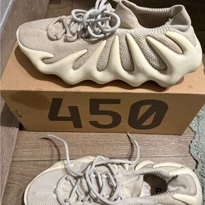 Yeezy Kids Cream Tan Sneakers